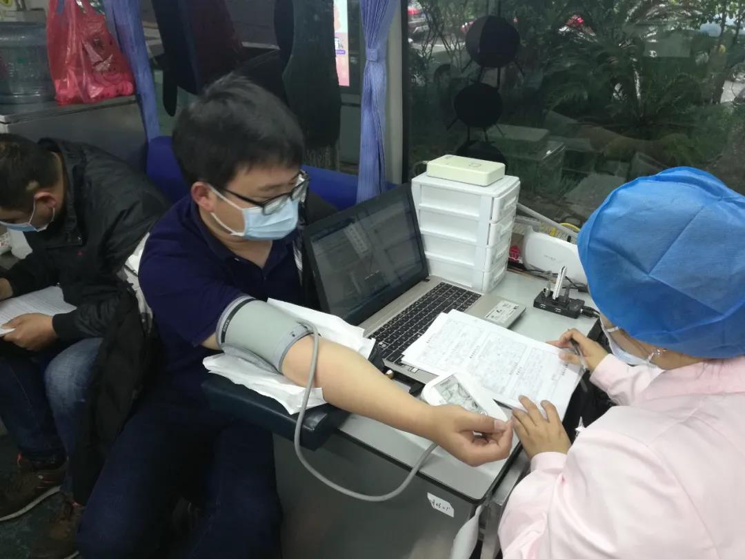 爱心献血，温暖中国，湖南米乐网页版在线登录入口-米乐（中国）在行动！