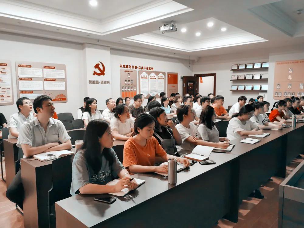 热烈庆祝建党99周年,湖南米乐网页版在线登录入口-米乐(中国)组织全体骨干召开“不忘初心、牢记使命”主题教育活动